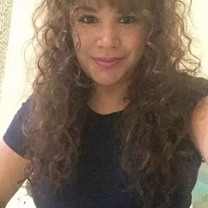 Meet your Posher, Mirtha